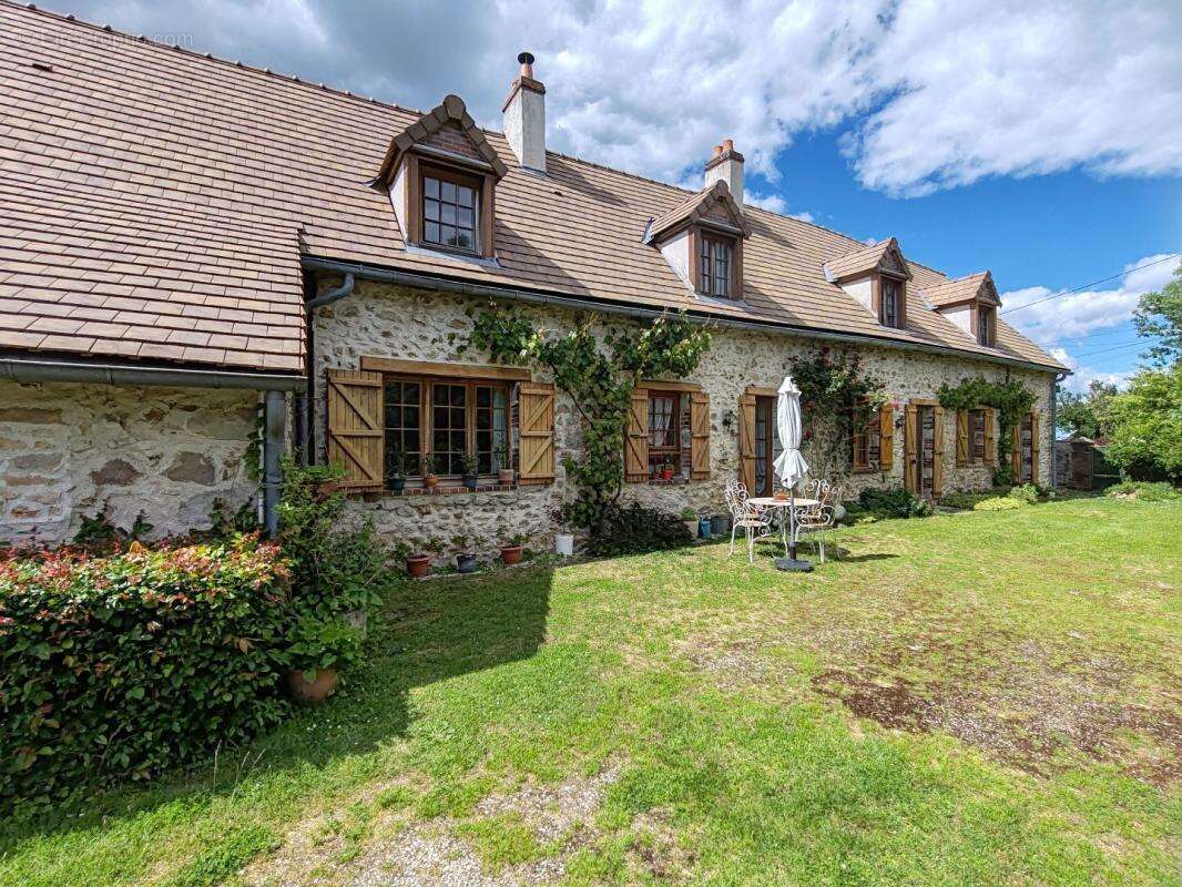 Maison à SAINT-HILAIRE-LES-ANDRESIS