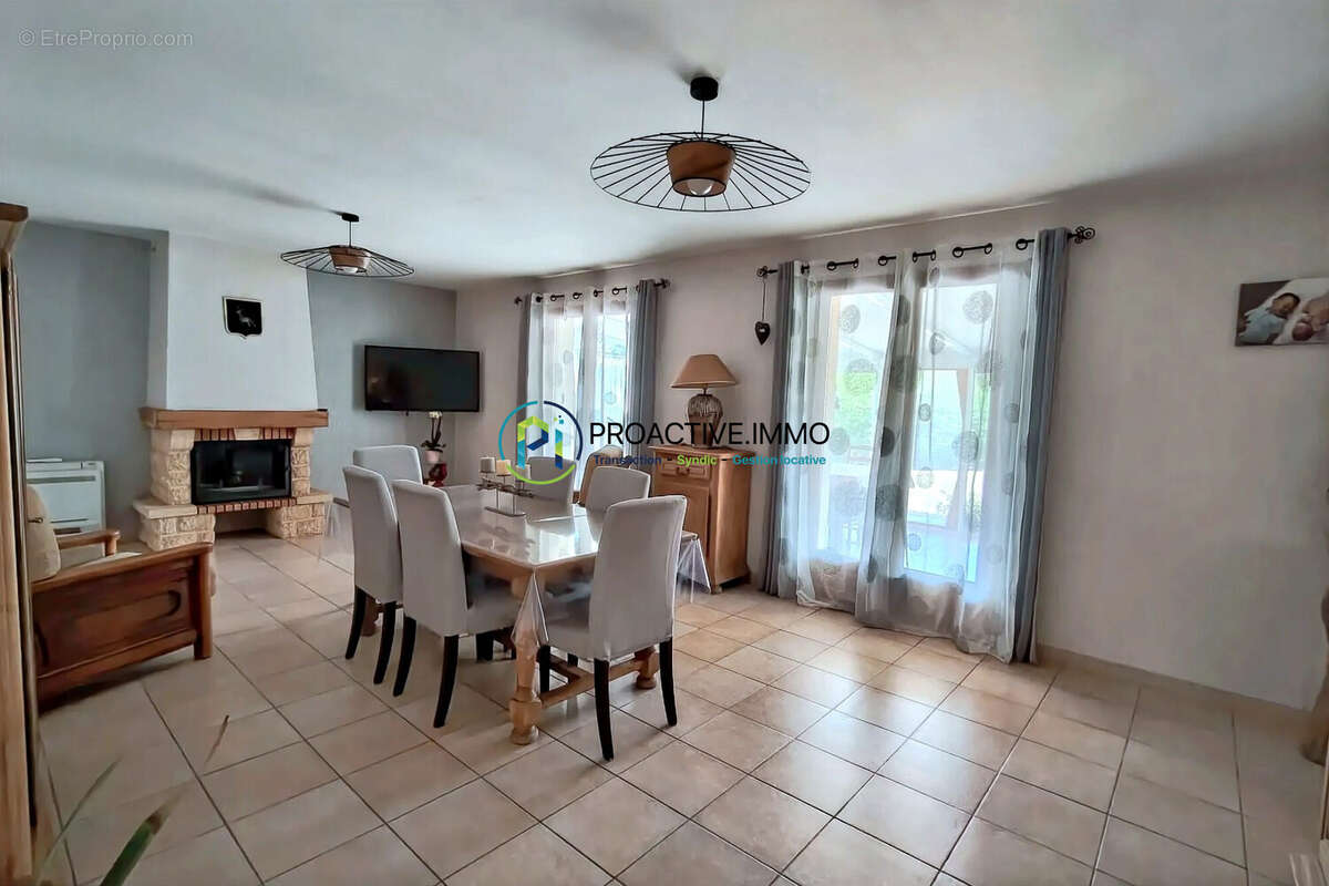 Maison 97 m² à Saint-Andre-De-Cubzac  - photo 5