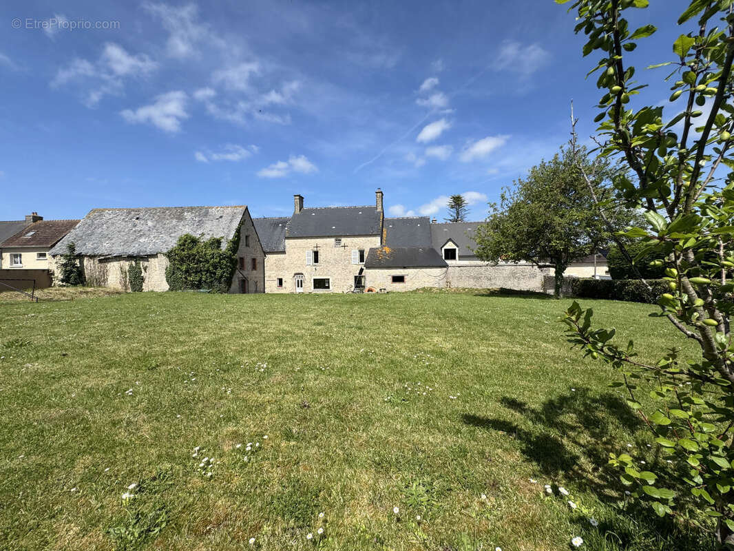 Maison à SAINTE-MERE-EGLISE