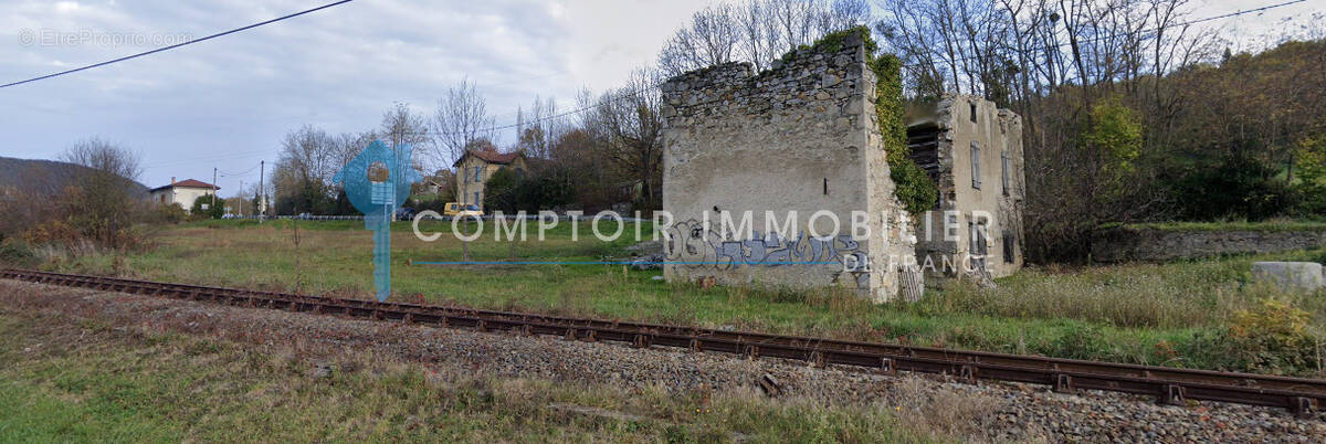 Terrain à LABROQUERE