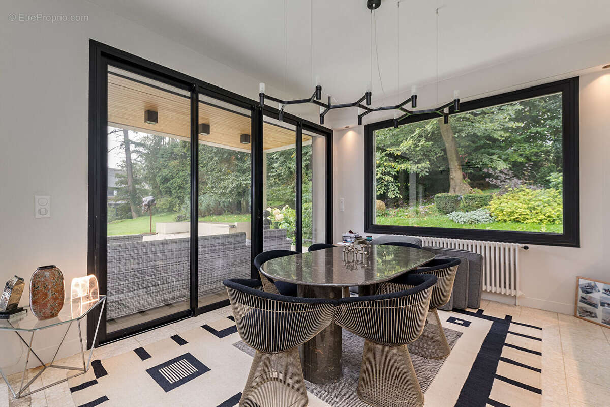 Maison à MONT-SAINT-AIGNAN