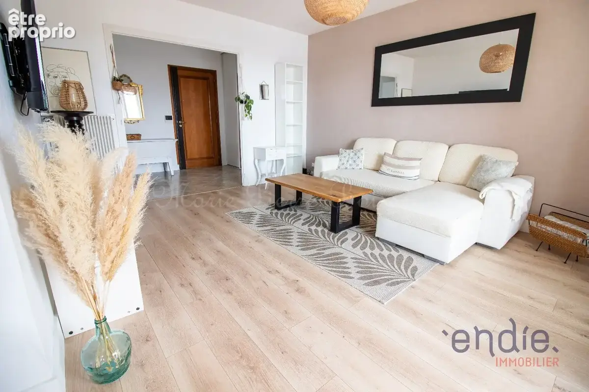 DIJON CENTRE - Un appartement lumineux avec vue imprenable sur les monuments dijonnais - photo 12