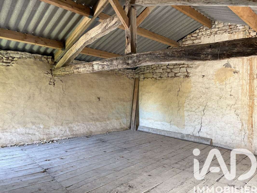Maison 157 m² à Le Rochereau  - photo 9