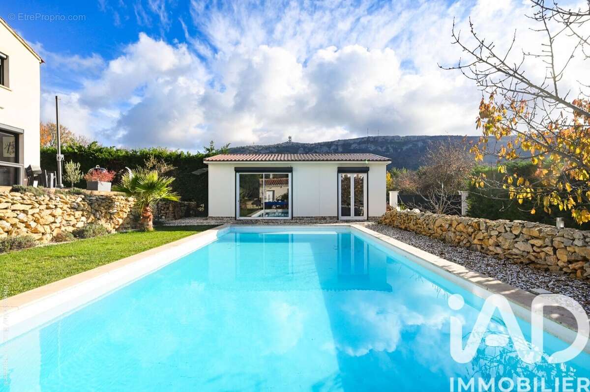 Photo 2 - Maison à PLAN-D'AUPS-SAINTE-BAUME