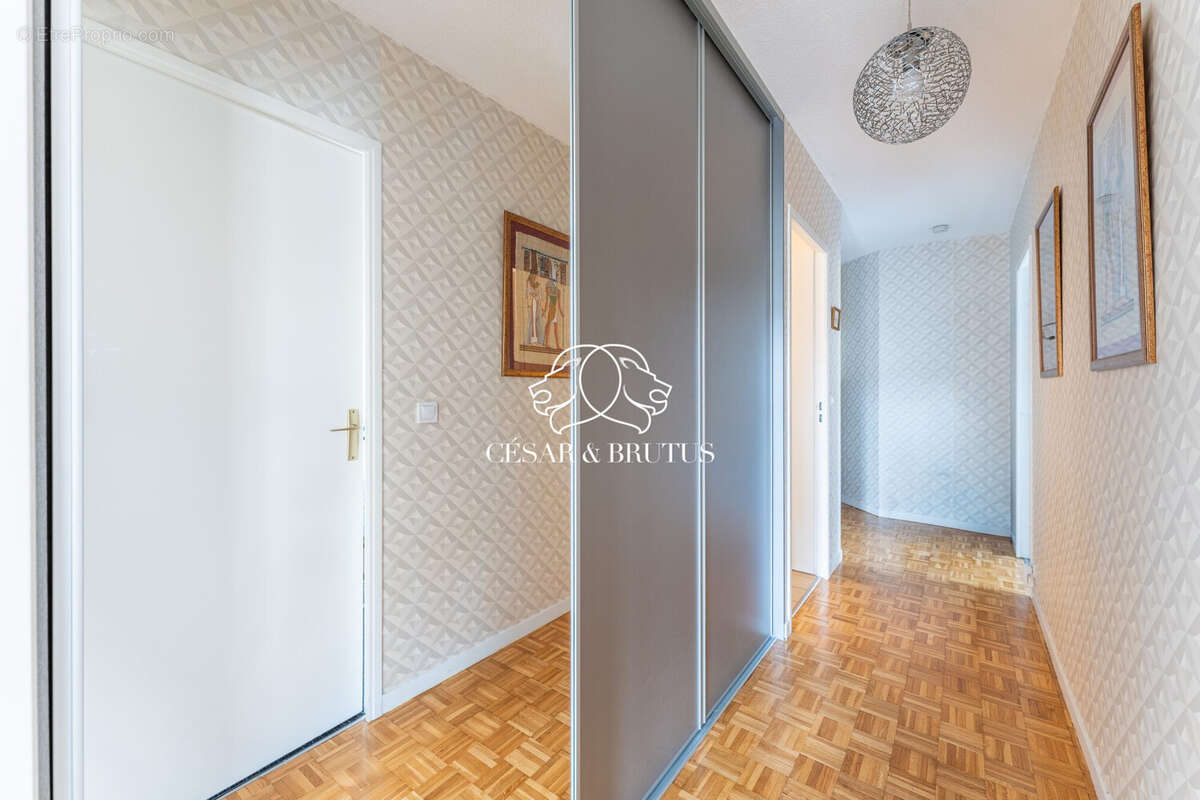 Appartement à LYON-9E