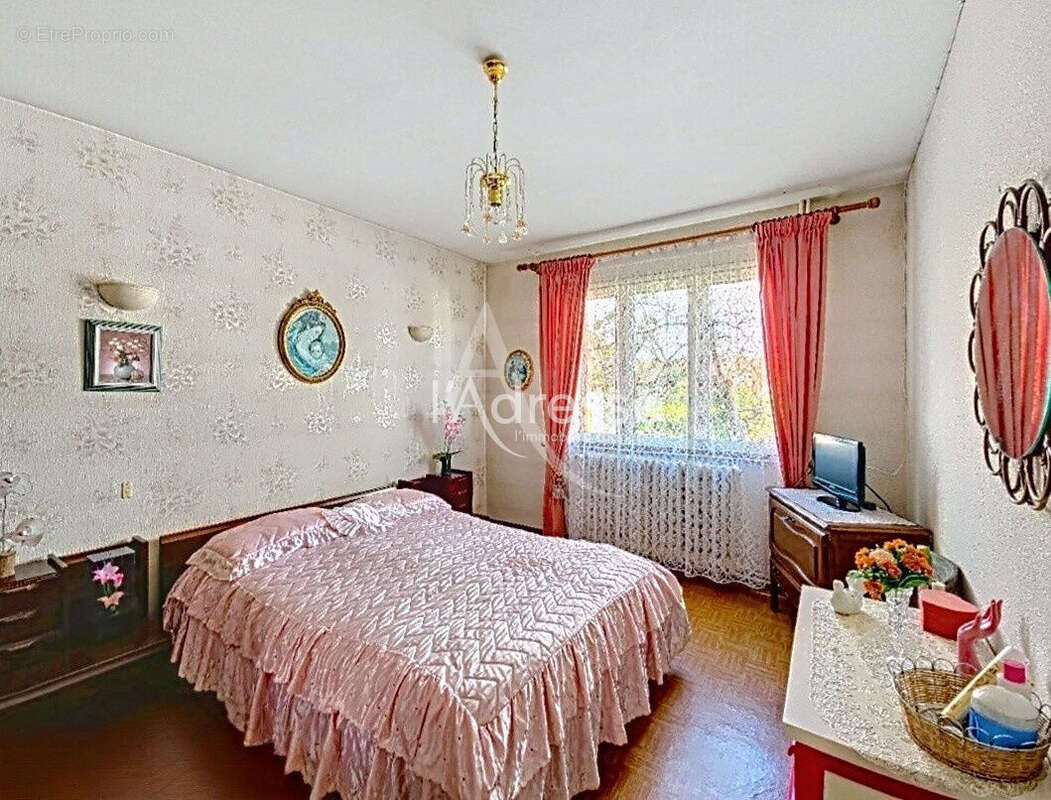 Appartement à OZOIR-LA-FERRIERE