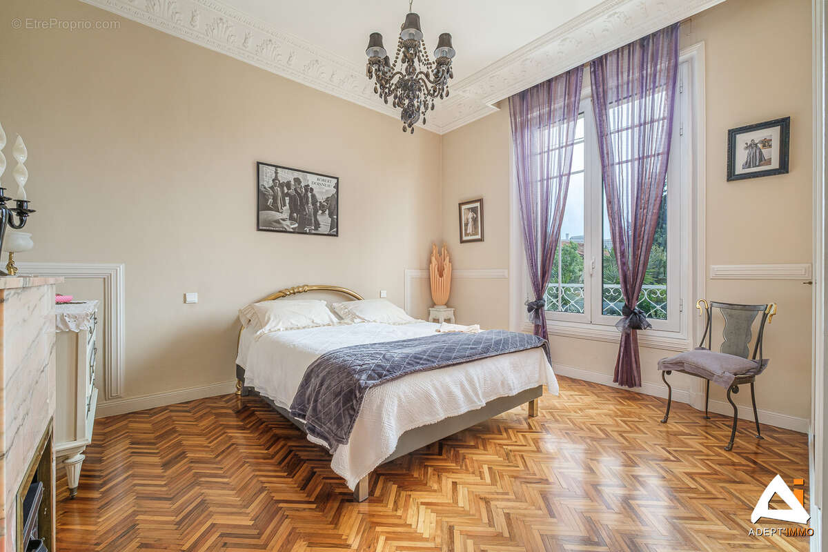 Maison à MARSEILLE-8E