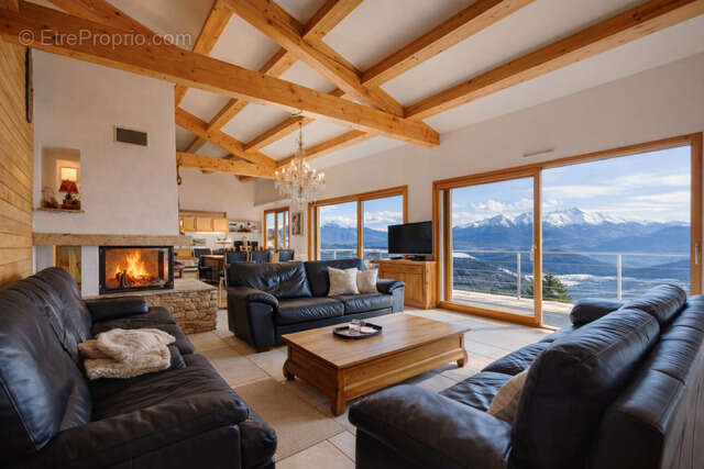 Maison à LES ANGLES