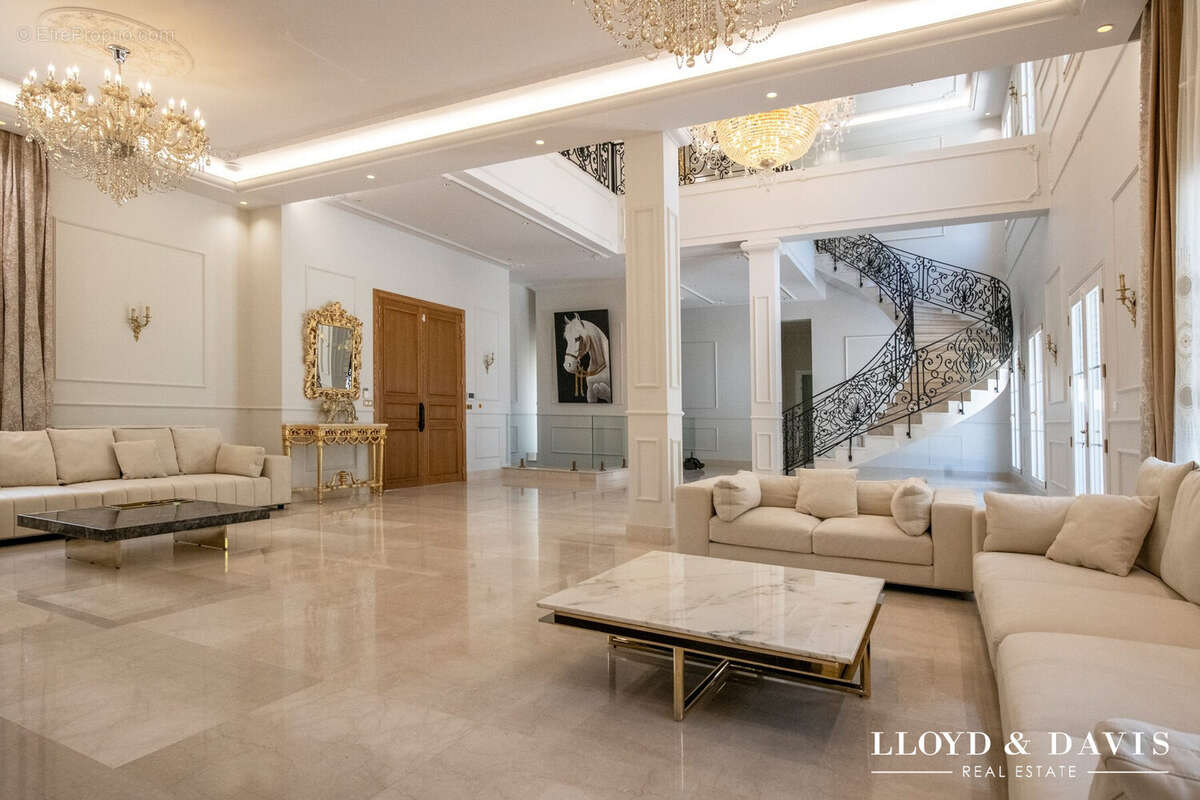 Maison à PARIS-16E