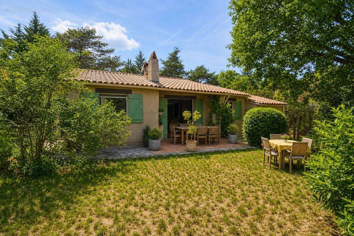 Maison à TOURTOUR