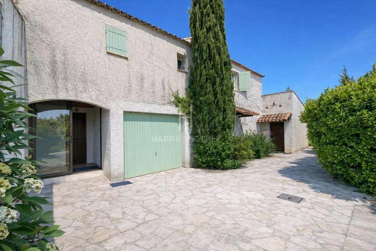 Maison à MAUSSANE-LES-ALPILLES