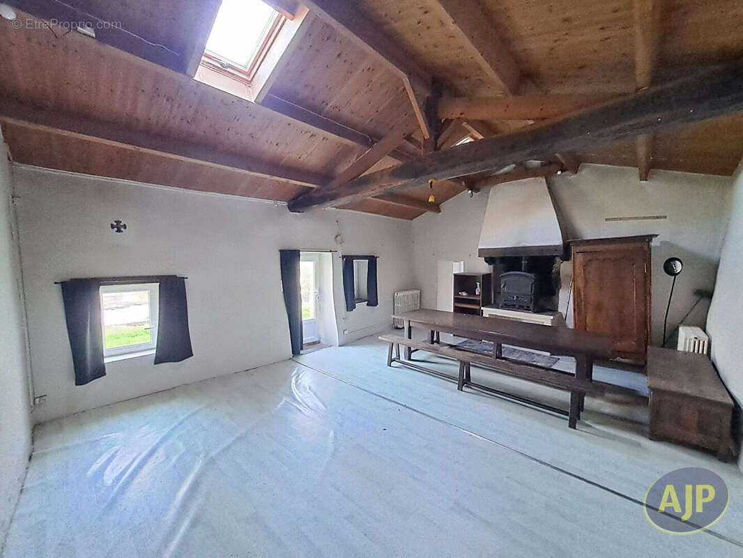 Maison à MACHE