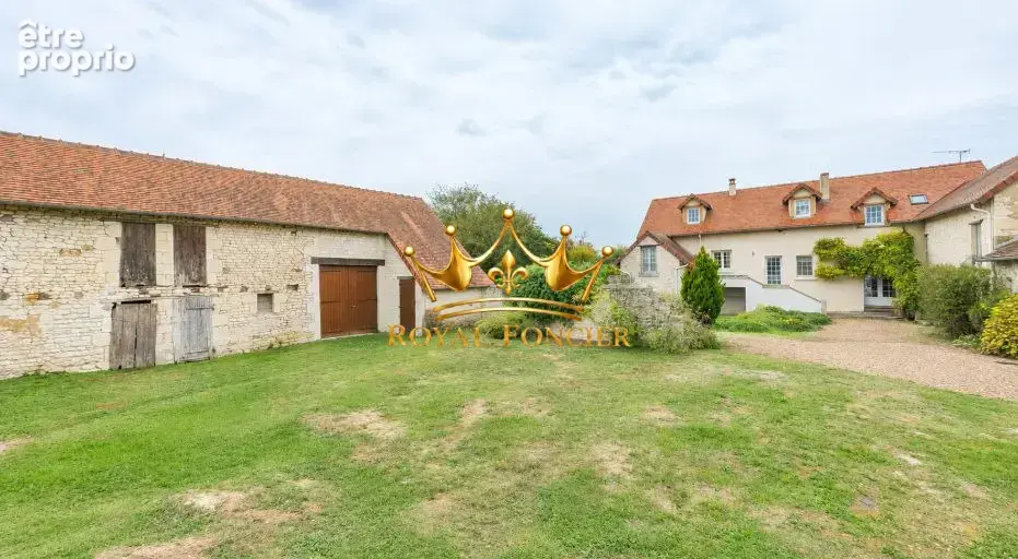 Maison de campagne avce dépendance - Maison à LES ORMES