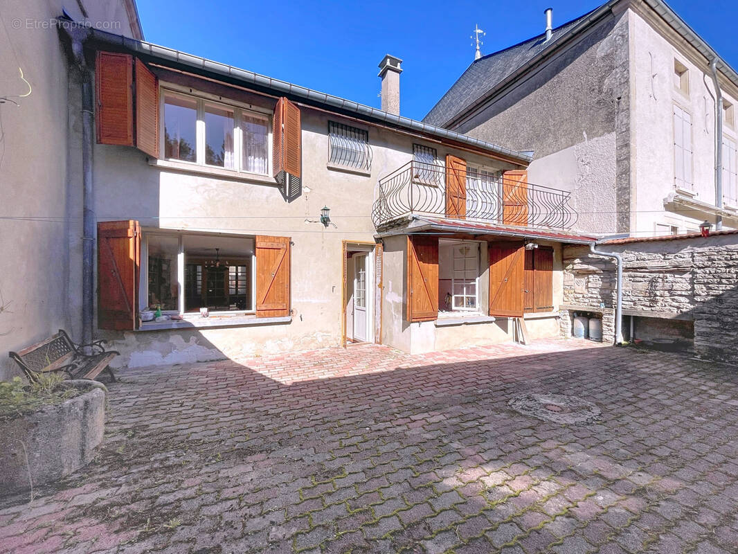 Maison à MONTIERS-SUR-SAULX
