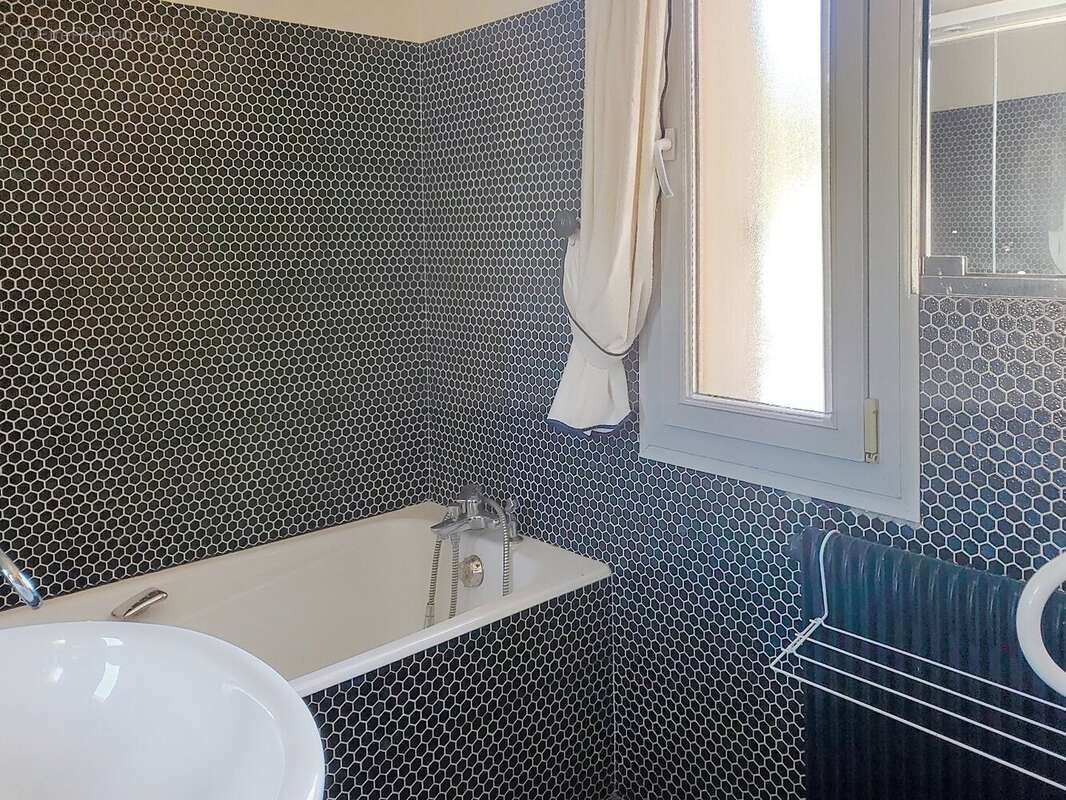 Maison à LAMALOU-LES-BAINS