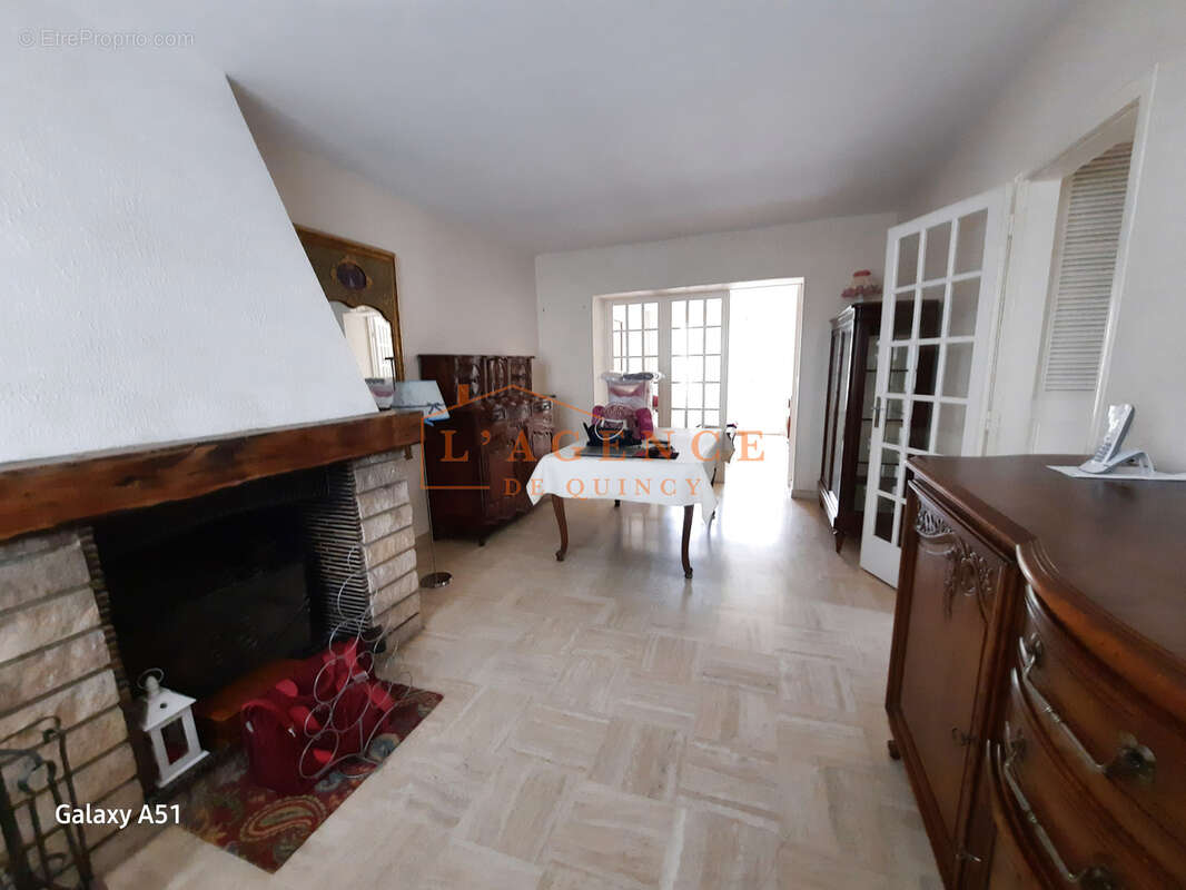 Maison à QUINCY-VOISINS