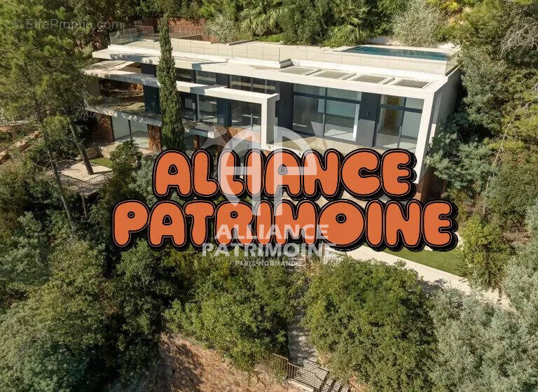 Maison à THEOULE-SUR-MER