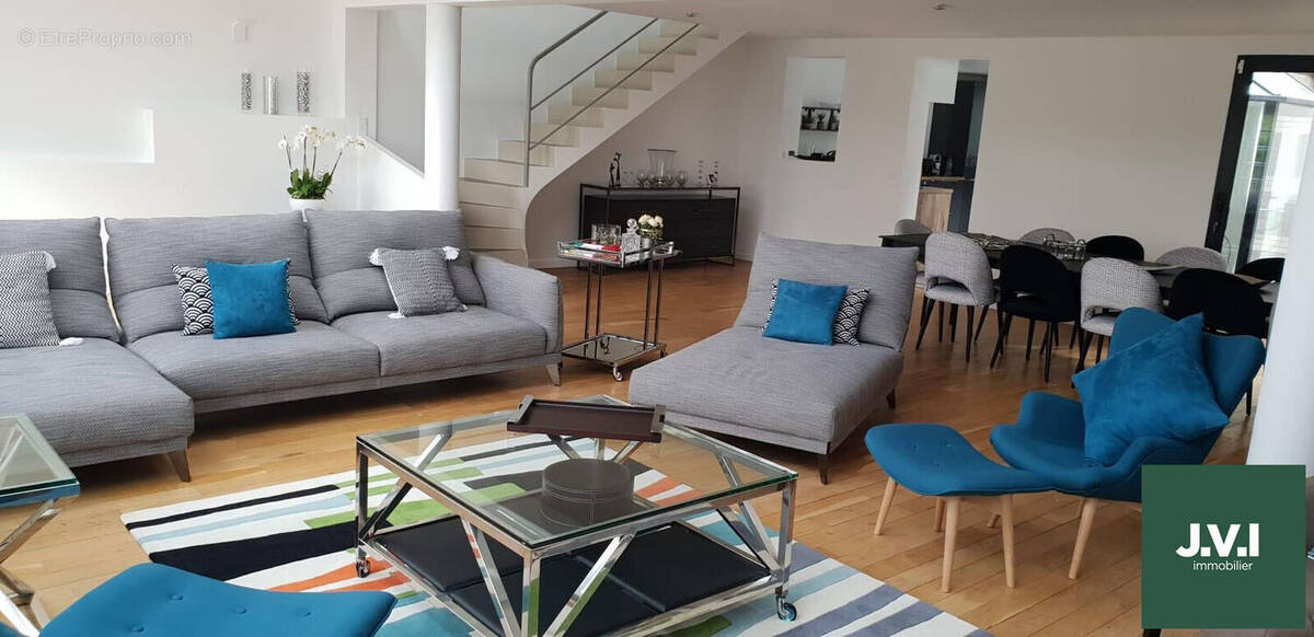 Appartement à ENGHIEN-LES-BAINS