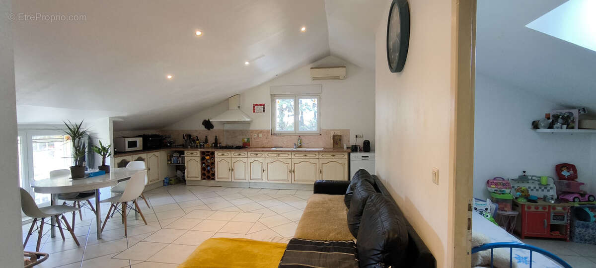 Maison à VISAN