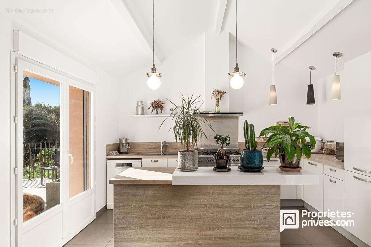 Maison à PEYMEINADE