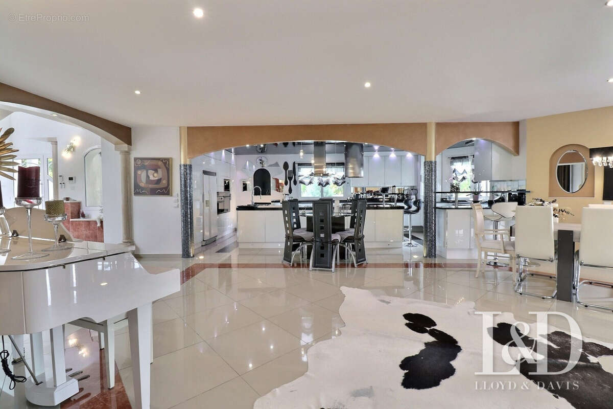 Maison à MORSANG-SUR-SEINE