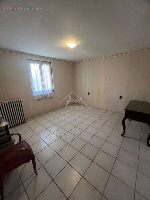 Maison à BROUT-VERNET