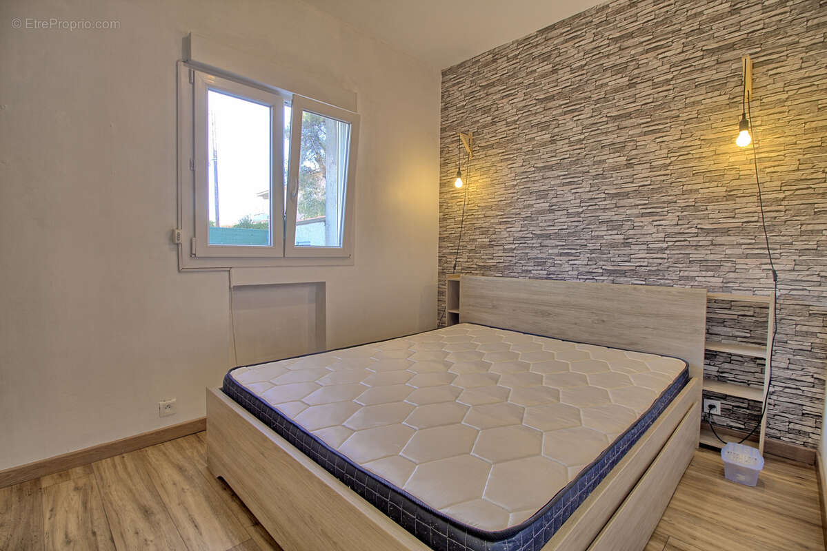 Appartement à VALLAURIS