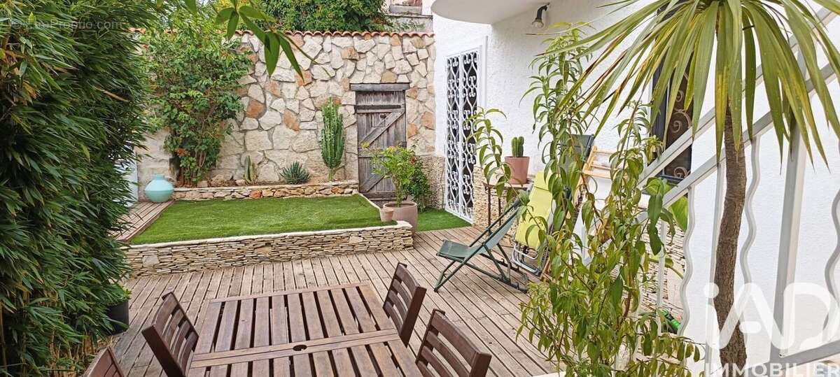 Photo 2 - Maison à MARSEILLE-13E