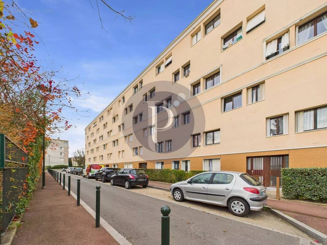 Appartement à LE PLESSIS-ROBINSON