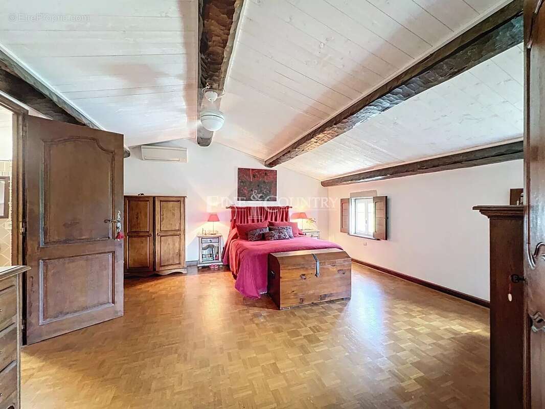 Maison à AURIBEAU-SUR-SIAGNE