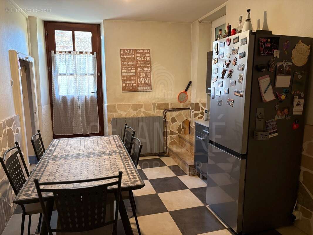 Maison à BEAUREPAIRE