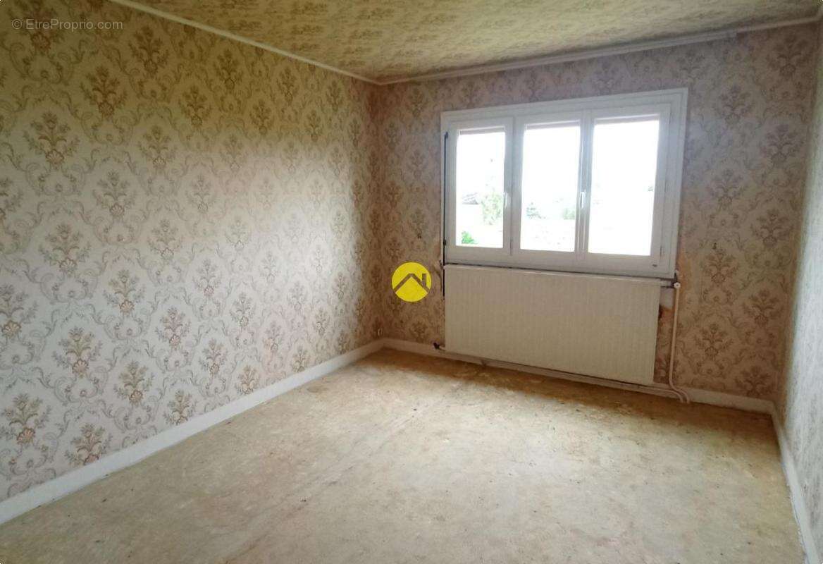 Maison à VILLEBOUGIS