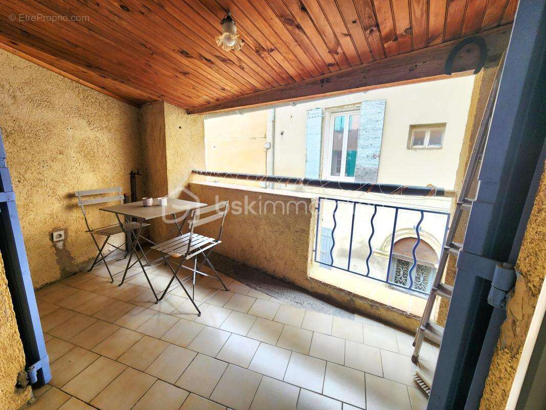 Maison à LA TOUR-D'AIGUES