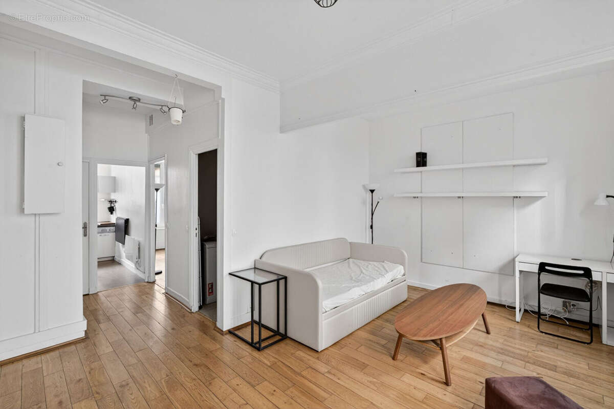 Appartement à PARIS-18E
