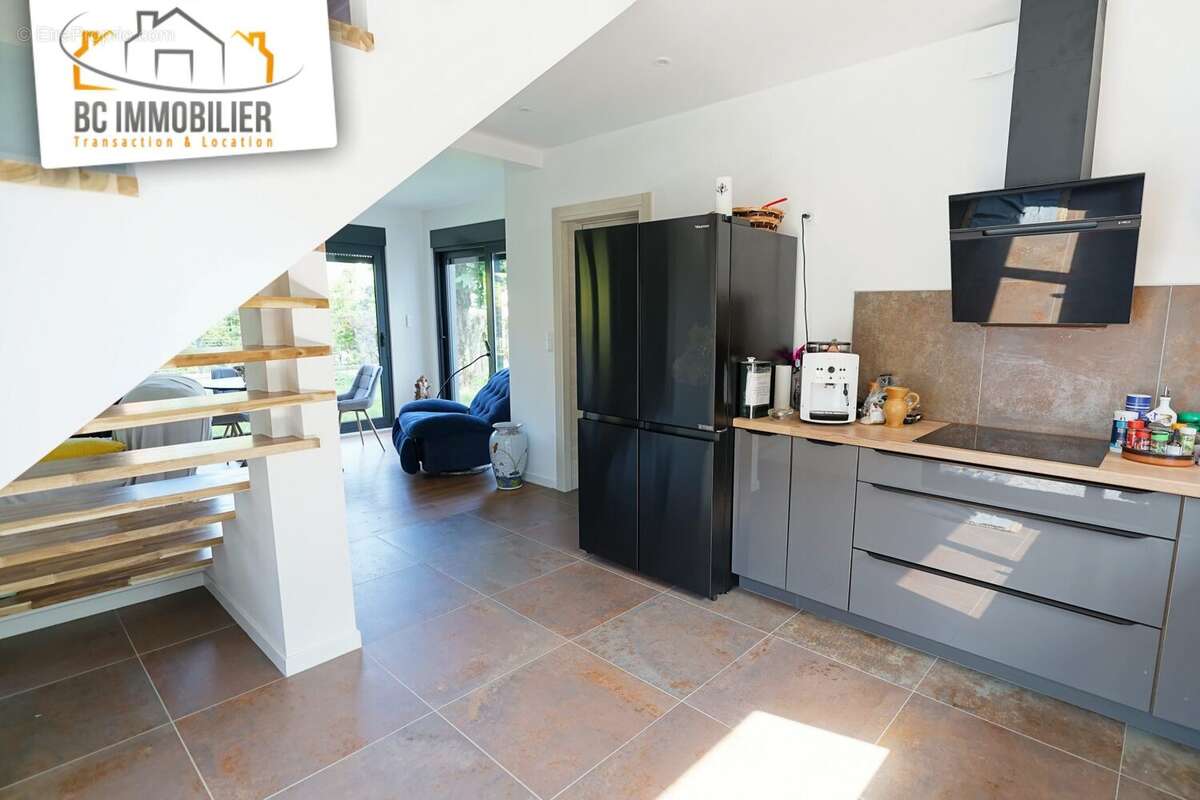 Maison à PREVESSIN-MOENS