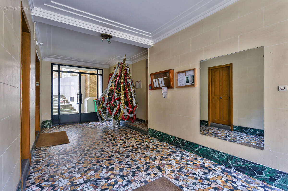 Appartement à PARIS-20E