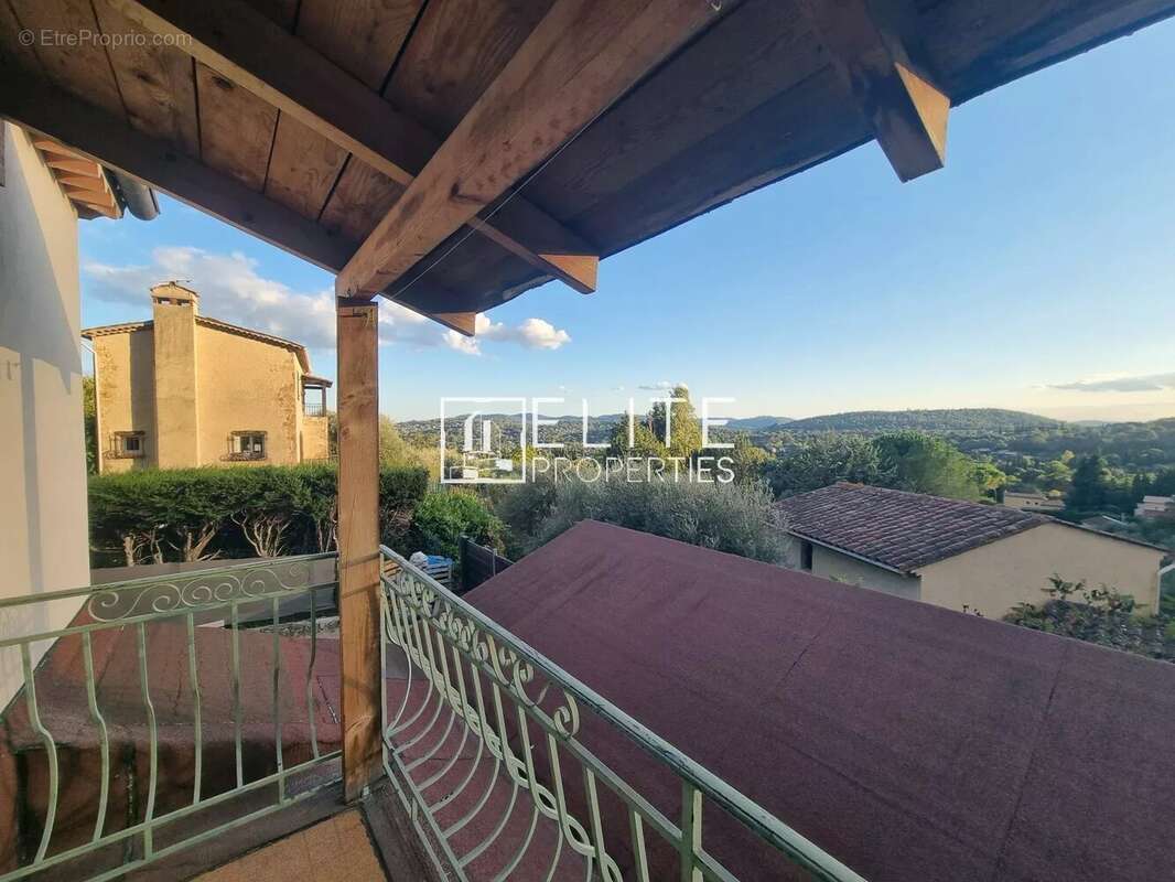 Maison à PEYMEINADE