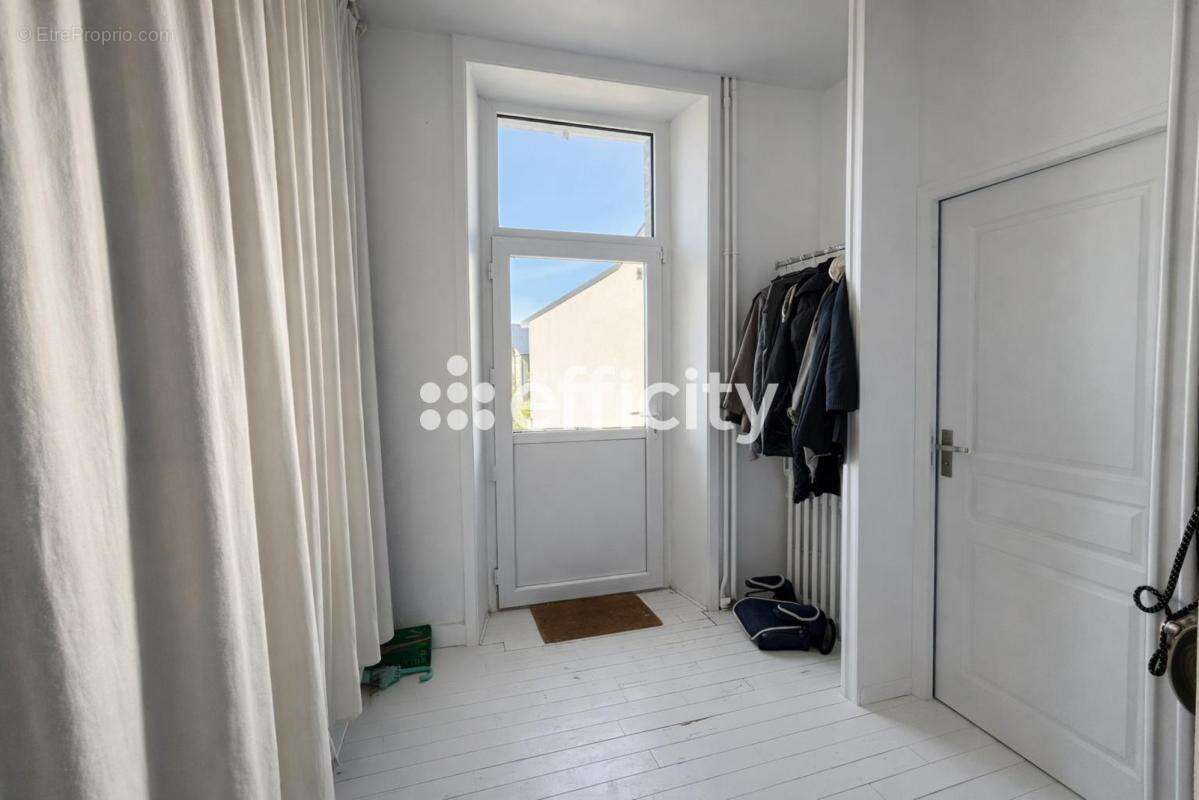 Maison 220 m² à Chance  - photo 14