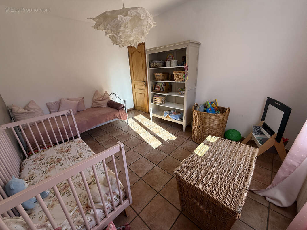 Maison à MEYRARGUES