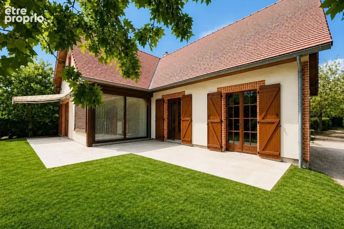 Maison de 5 pièces de 223 m² à Ligny-le-Ribault - photo 2