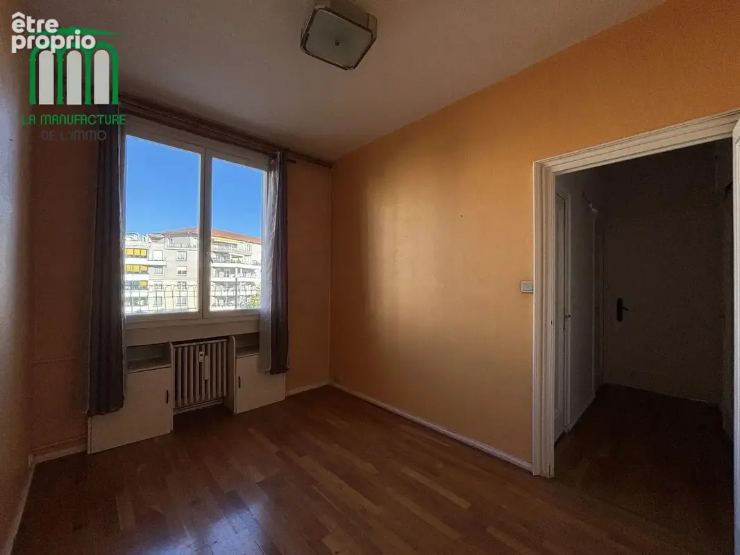 Appartement de type F4 de 102.23 m² avec deux balcons, garage/ Armeville-Foch-cité du design - photo 6