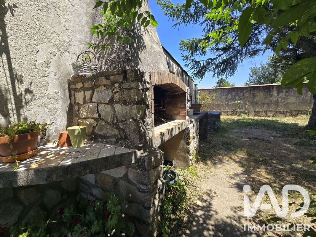 Maison 79 m² à Laudun-L'ardoise  - photo 5