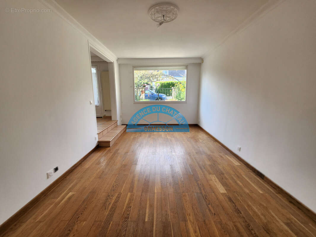 Maison à ORMESSON-SUR-MARNE