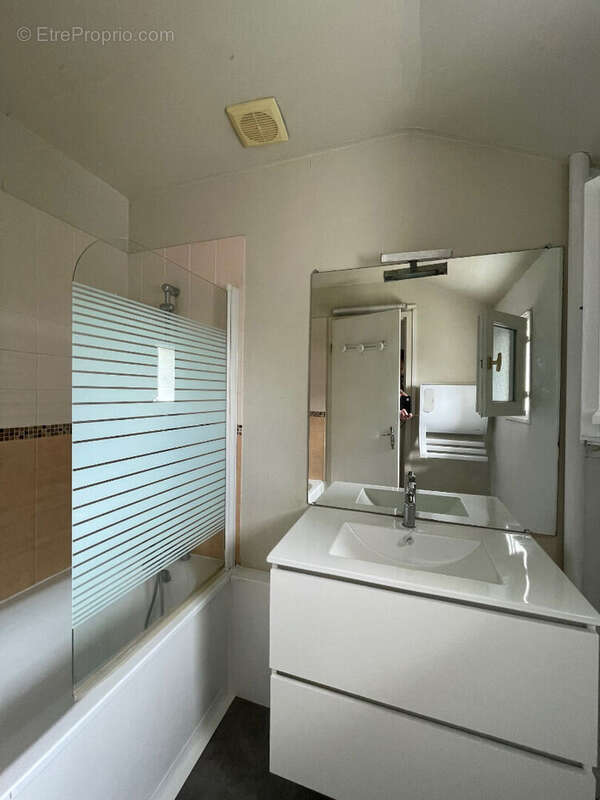 Maison à SAINT-JEAN-DE-BRAYE