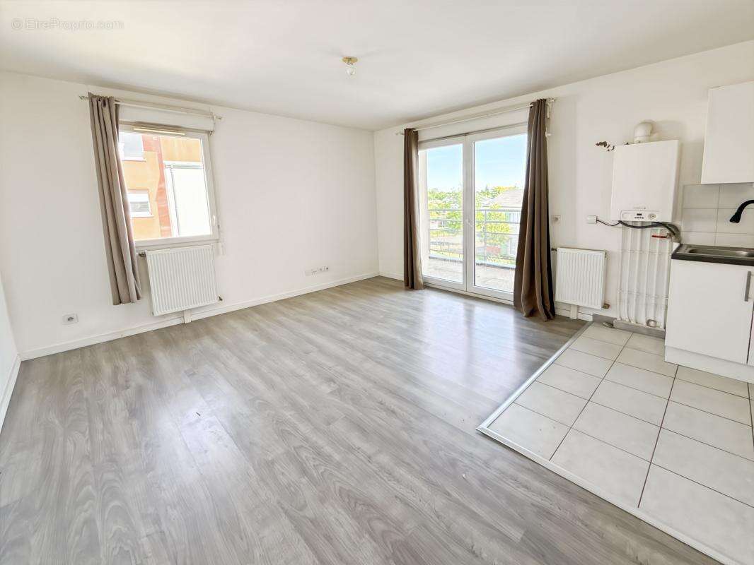 Appartement à SAINT-PRYVE-SAINT-MESMIN