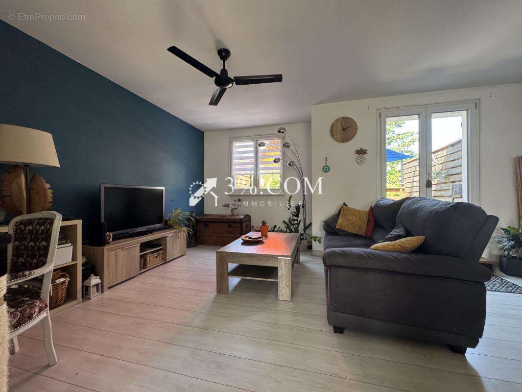 3%COM Charmant triplex avec 3 chambres  - 2 terrasses - gara - photo 7