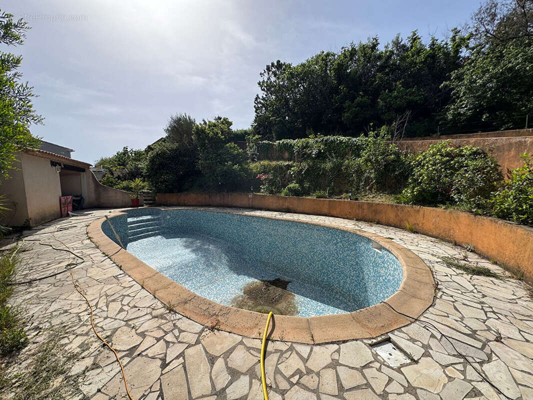 Maison à SAINT-RAPHAEL