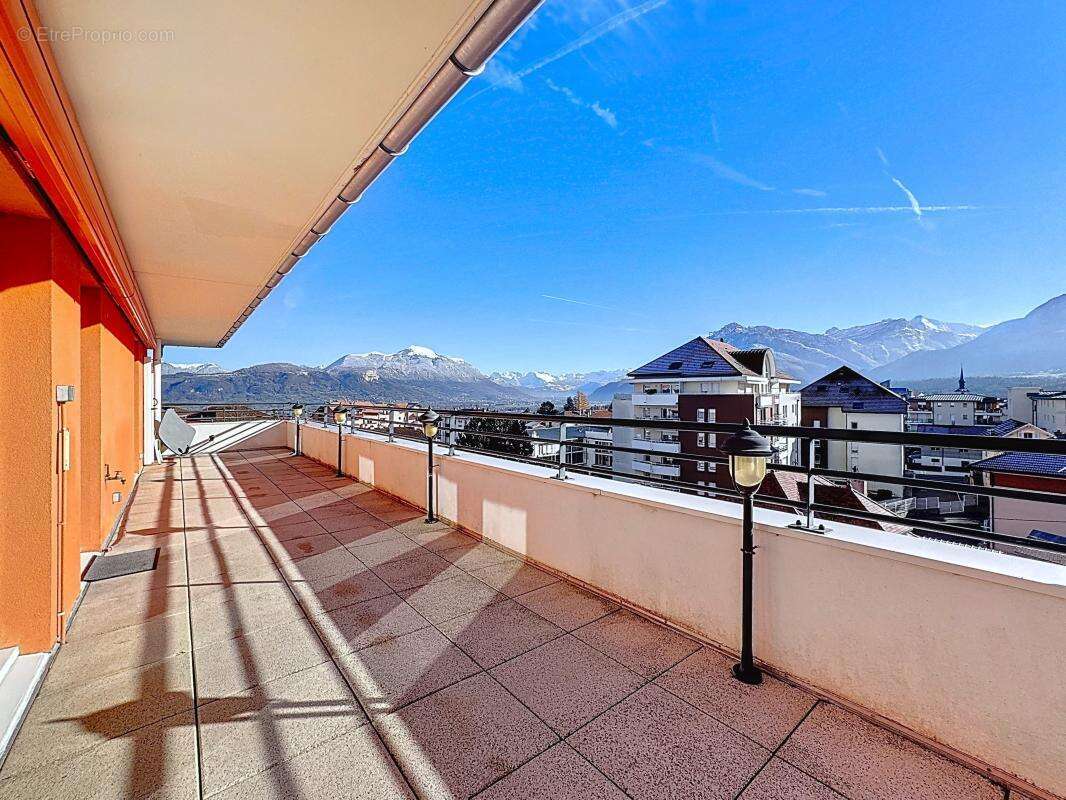 Appartement à LA ROCHE-SUR-FORON