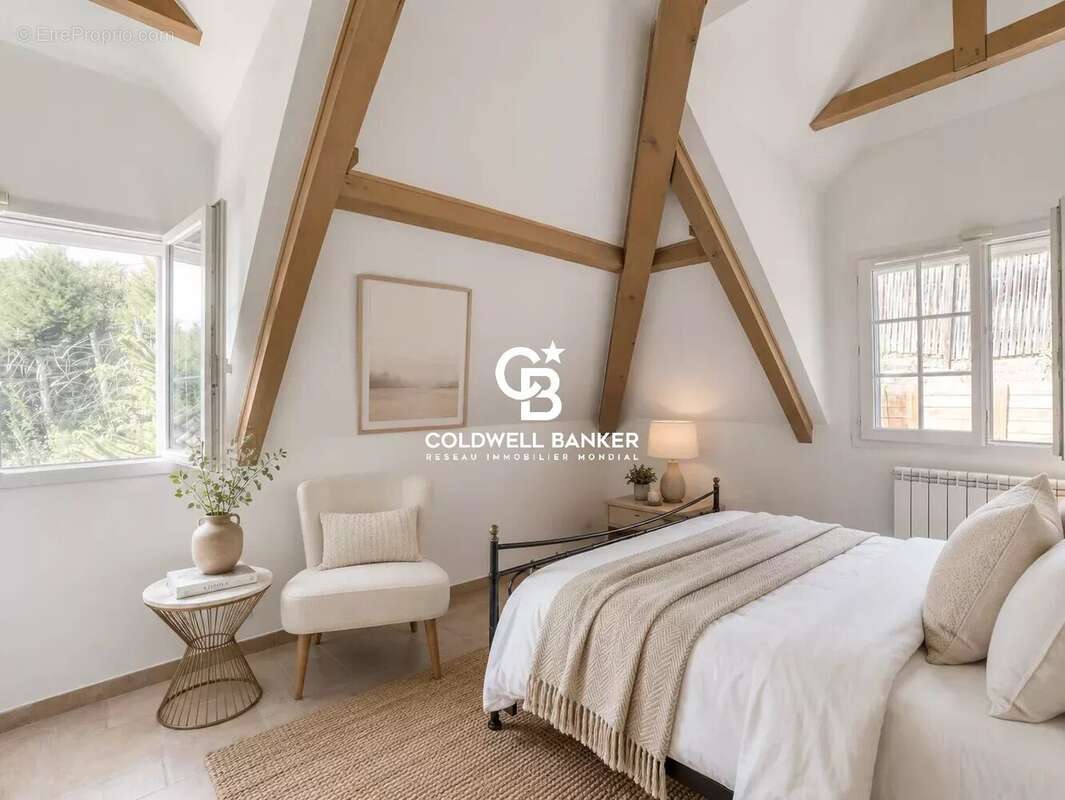 Maison à MONNETIER-MORNEX