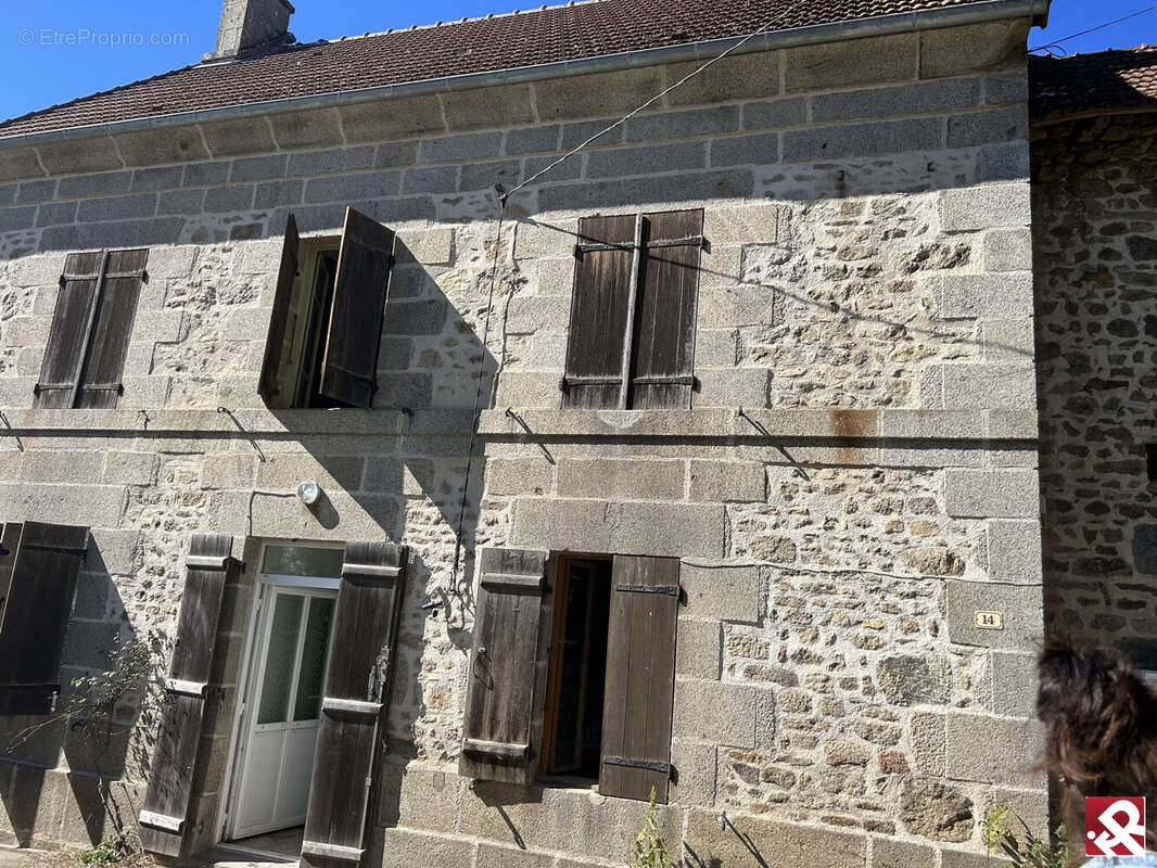 Maison à SAINT-SULPICE-LES-CHAMPS
